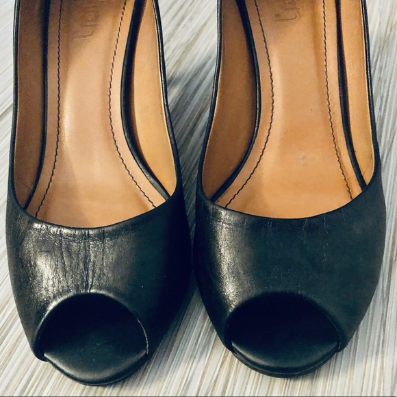 Zilian Leather Peep-Toe Pumps - Picture 2 of 6